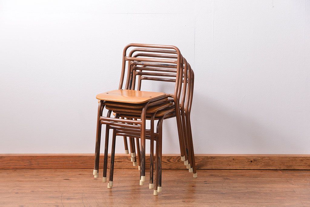 ヴィンテージ家具　昭和レトロ 1960年代 使い込まれたビンテージアイアンチェア 5脚セット(イス、椅子)