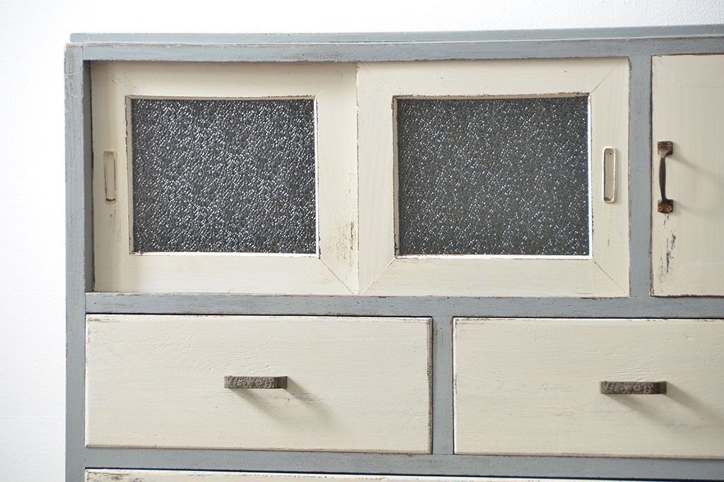 アンティーク家具　アンティークペイント かわいいダイヤガラスチェスト(たんす、タンス、ドロワー)