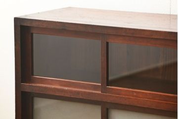 アンティーク家具　古民具・骨董 古木の小振りな茶箪笥(収納棚)