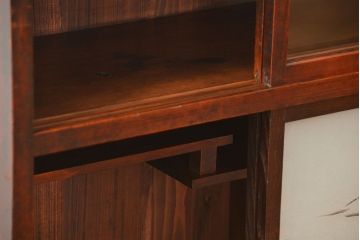 アンティーク家具　古民具・骨董 古木の小振りな茶箪笥(収納棚)
