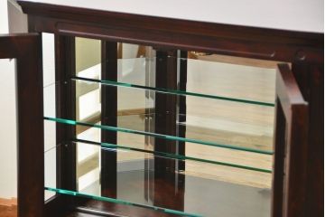 中古　北海道神居民芸高級サイドボード定価約34万円(サイドキャビネット、ガラスケース、収納棚)