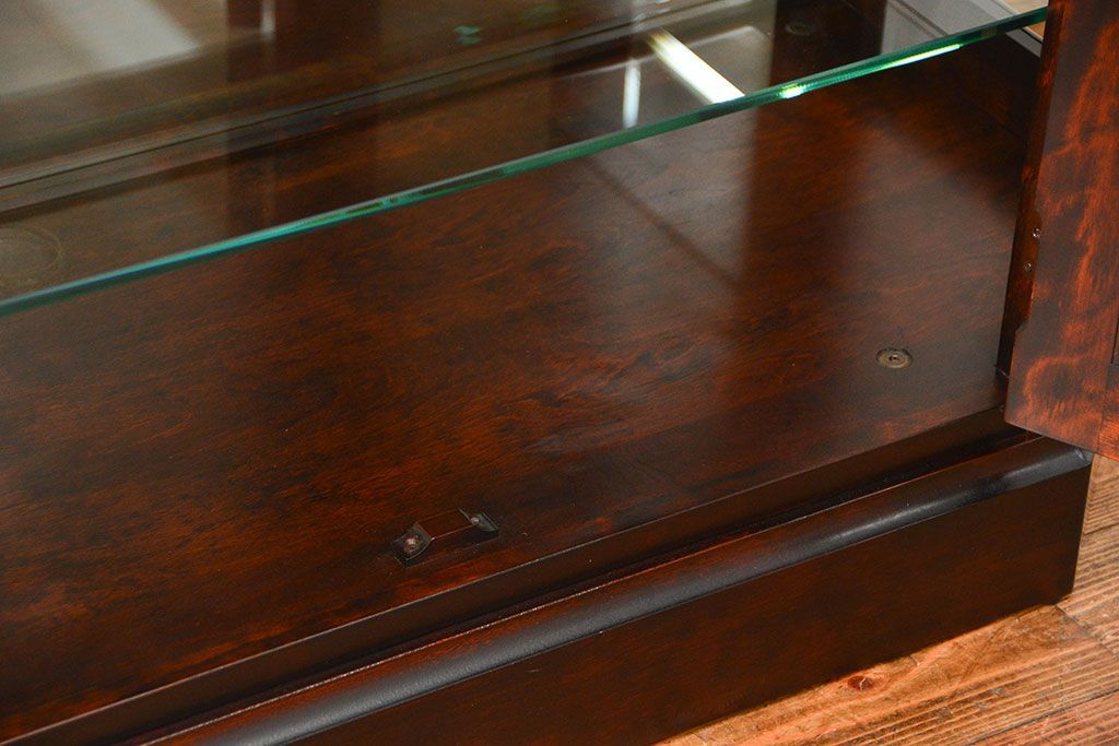 中古　北海道神居民芸高級サイドボード定価約34万円(サイドキャビネット、ガラスケース、収納棚)