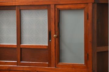 アンティーク家具　古民具・骨董 格子引き戸二段重ね茶箪笥(水屋箪笥、収納棚)