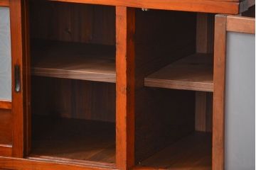 アンティーク家具　古民具・骨董 格子引き戸二段重ね茶箪笥(水屋箪笥、収納棚)