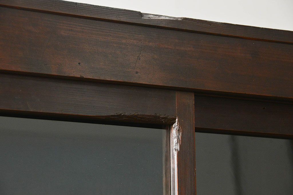 アンティーク家具　古民具・骨董 希少なデザインの関西収納箪笥(水屋箪笥、食器棚、収納棚)