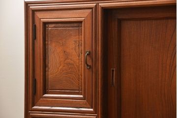 アンティーク家具　古民具・骨董 最高級特別注文造り　三方欅無垢材の二段重ね水屋箪笥(茶箪笥、収納棚、食器棚)