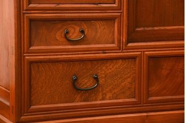 アンティーク家具　古民具・骨董 最高級特別注文造り　三方欅無垢材の二段重ね水屋箪笥(茶箪笥、収納棚、食器棚)