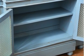 アンティーク家具　アンティークペイント仕上げ日本製古い洋館の上質なキャビネット(カップボード、飾り棚、食器棚)