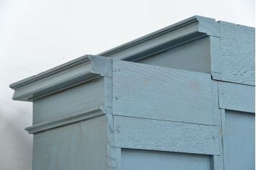 アンティーク家具　アンティークペイント仕上げ日本製古い洋館の上質なキャビネット(カップボード、飾り棚、食器棚)