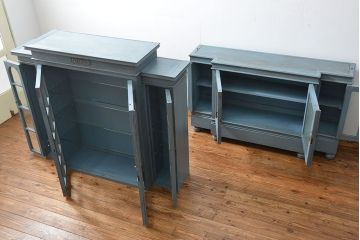 アンティーク家具　アンティークペイント仕上げ日本製古い洋館の上質なキャビネット(カップボード、飾り棚、食器棚)