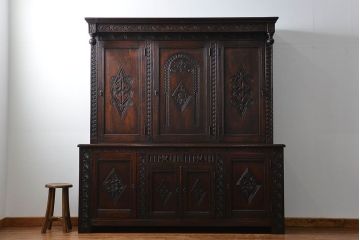 アンティーク家具　アンティーク ペザントアート 木工作家 林二郎作　キャビネット(カップボード)　