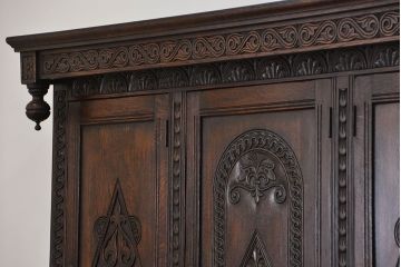 アンティーク家具　アンティーク ペザントアート 木工作家 林二郎作　キャビネット(カップボード)　