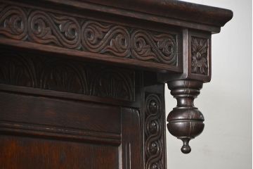 アンティーク家具　アンティーク ペザントアート 木工作家 林二郎作　キャビネット(カップボード)　