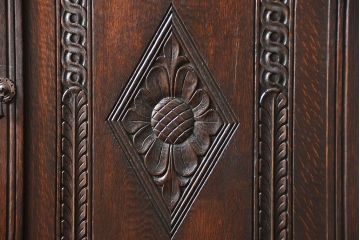 アンティーク家具　アンティーク ペザントアート 木工作家 林二郎作　キャビネット(カップボード)　