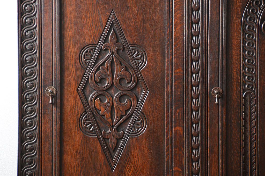 アンティーク家具　アンティーク ペザントアート 木工作家 林二郎作　キャビネット(カップボード)　