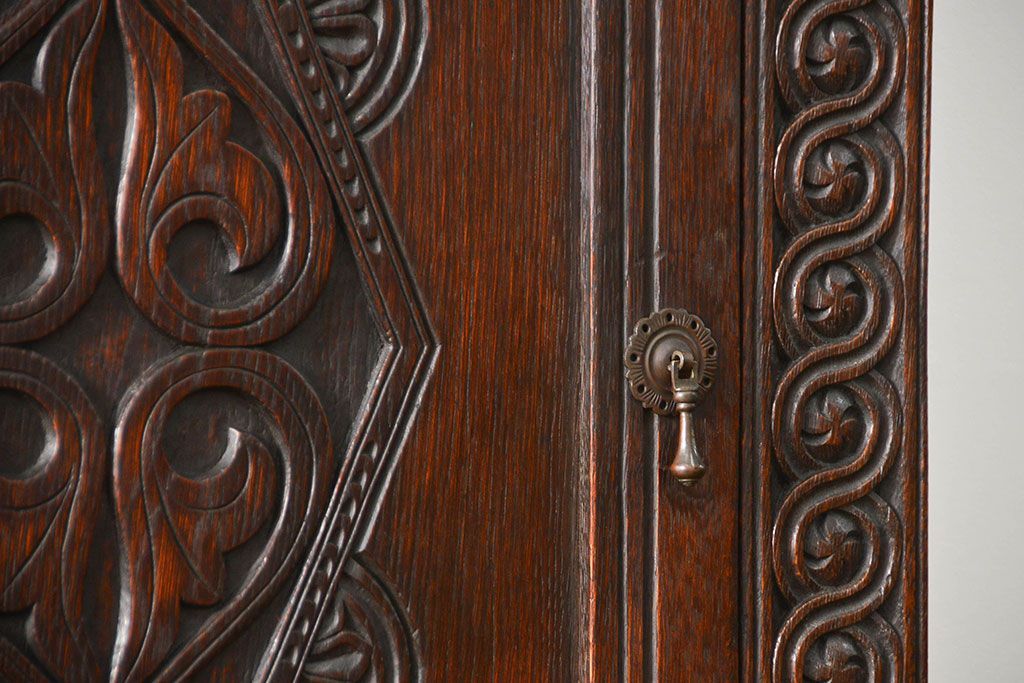 アンティーク家具　アンティーク ペザントアート 木工作家 林二郎作　キャビネット(カップボード)　