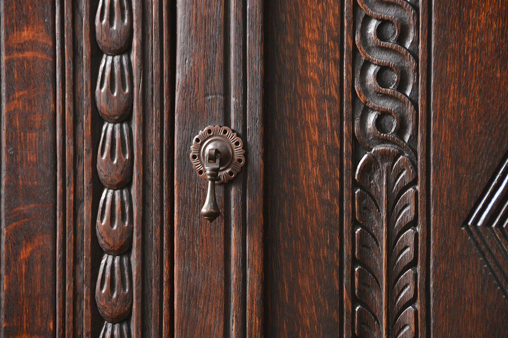 アンティーク家具　アンティーク ペザントアート 木工作家 林二郎作　キャビネット(カップボード)　