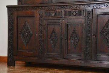 アンティーク家具　アンティーク ペザントアート 木工作家 林二郎作　キャビネット(カップボード)　