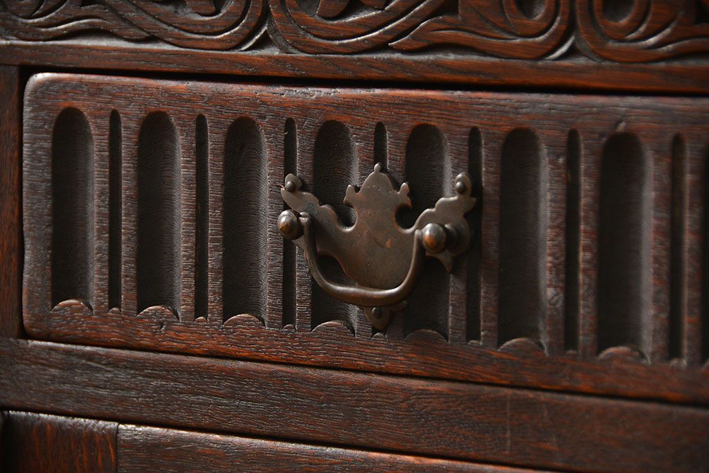 アンティーク家具　アンティーク ペザントアート 木工作家 林二郎作　キャビネット(カップボード)　