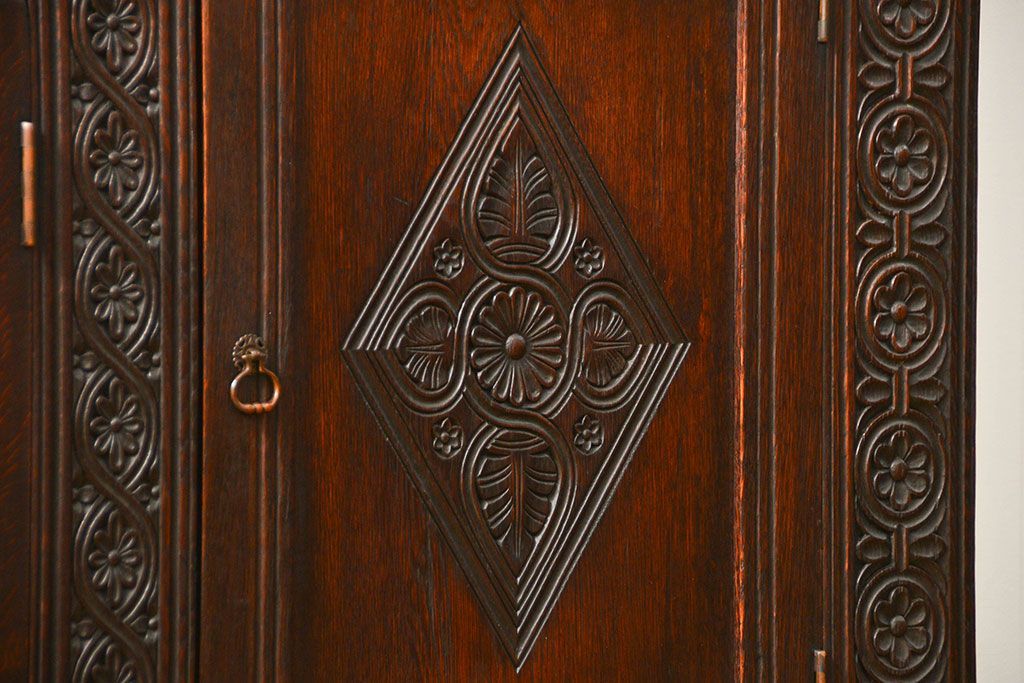 アンティーク家具　アンティーク ペザントアート 木工作家 林二郎作　キャビネット(カップボード)　