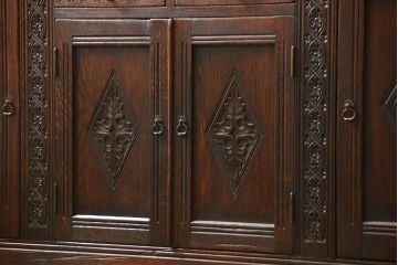 アンティーク家具　アンティーク ペザントアート 木工作家 林二郎作　キャビネット(カップボード)　