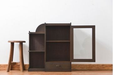 レトロ家具　昭和レトロ 珍しいデザインの変わり型 本箱(収納棚、本棚、飾り棚)