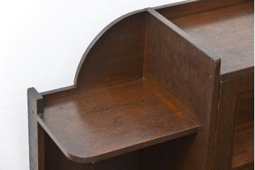 レトロ家具　昭和レトロ 珍しいデザインの変わり型 本箱(収納棚、本棚、飾り棚)