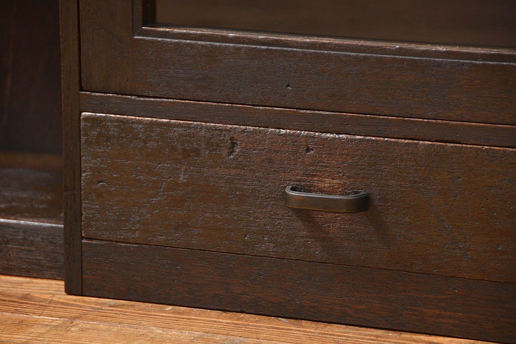 レトロ家具　昭和レトロ 珍しいデザインの変わり型 本箱(収納棚、本棚、飾り棚)