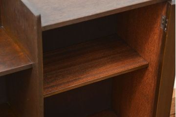 レトロ家具　昭和レトロ 珍しいデザインの変わり型 本箱(収納棚、本棚、飾り棚)