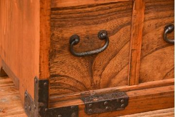 アンティーク家具　古民具・骨董 けんどん扉付きの小さな金庫箪笥(小引き出し、薬箪笥)
