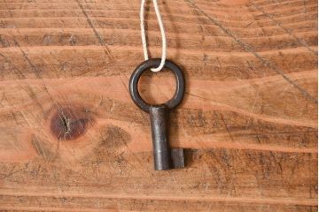 アンティーク家具　古民具・骨董 けんどん扉付きの小さな金庫箪笥(小引き出し、薬箪笥)