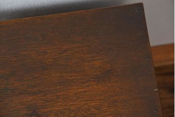 レトロ家具　アンティーク レトロなデザインの五段小引き出し