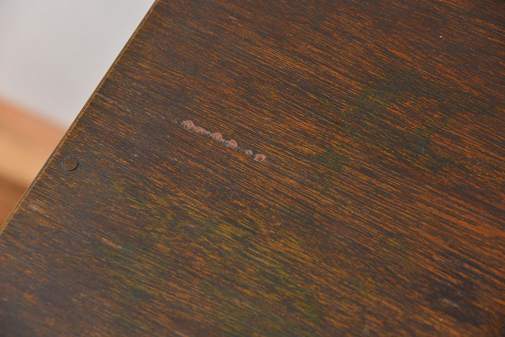 レトロ家具　アンティーク レトロなデザインの五段小引き出し