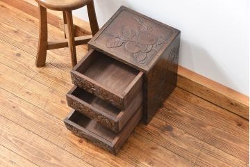 中古 ビンテージ 軽井沢彫り 三段小引き出し