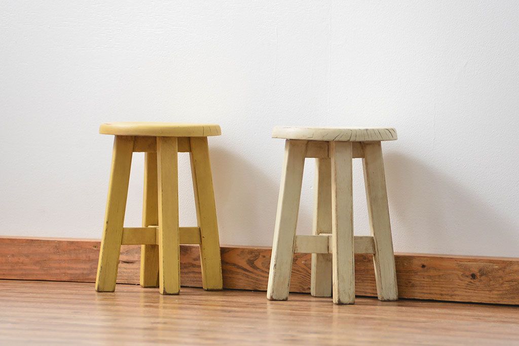 アンティーク家具　アンティークペイントの小供用スツール2脚セット(花台)(イス、椅子)