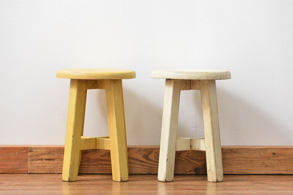 アンティーク家具　アンティークペイントの小供用スツール2脚セット(花台)(イス、椅子)
