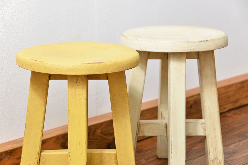 アンティーク家具　アンティークペイントの小供用スツール2脚セット(花台)(イス、椅子)
