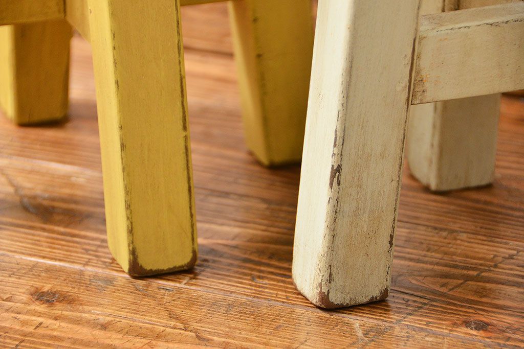 アンティーク家具　アンティークペイントの小供用スツール2脚セット(花台)(イス、椅子)