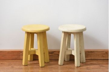 アンティーク家具　アンティークペイントの小供用スツール2脚セット(花台)(イス、椅子)