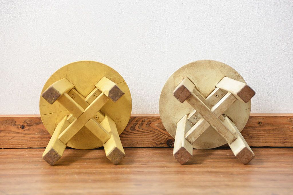 アンティーク家具　アンティークペイントの小供用スツール2脚セット(花台)(イス、椅子)