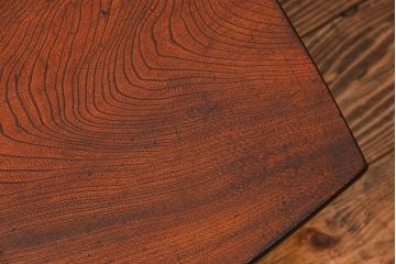 アンティーク家具　アンティーク 古い栓材の小さな変わり型ちゃぶ台(テーブル、机)