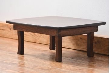 アンティーク家具　アンティーク 古い栓材の小さな変わり型ちゃぶ台(テーブル、机)