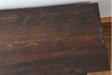 アンティーク家具　アンティーク 古い木のシンプルな脚付きローチェスト(2)(ローボード)