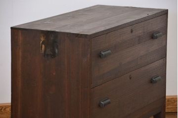 アンティーク家具　アンティーク 古い木のシンプルな脚付きローチェスト(2)(ローボード)