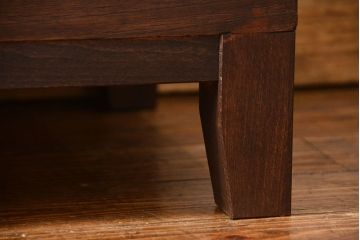 アンティーク家具　アンティーク 古い木のシンプルな脚付きローチェスト(2)(ローボード)