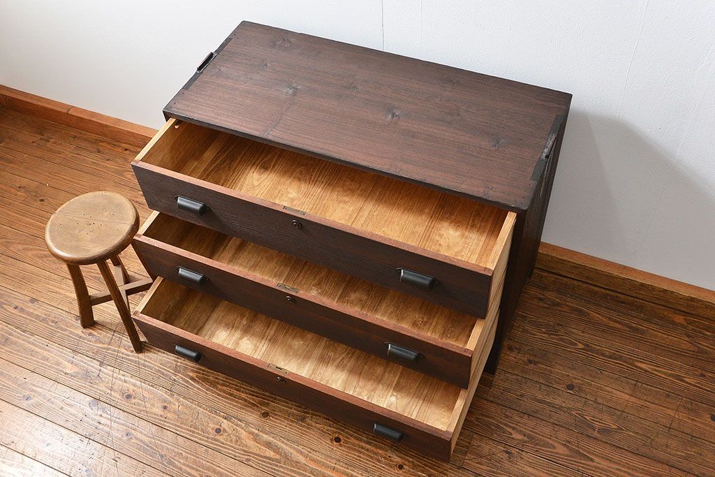 アンティーク家具　アンティーク 古い木のシンプルな脚付きローチェスト(3)(ローボード)