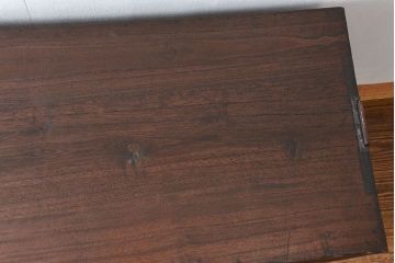 アンティーク家具　アンティーク 古い木のシンプルな脚付きローチェスト(3)(ローボード)