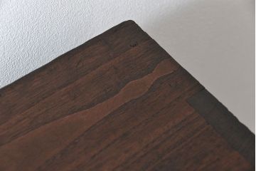 アンティーク家具　アンティーク 古い木のシンプルな脚付きローチェスト(3)(ローボード)