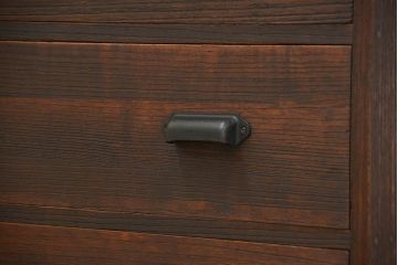 アンティーク家具　アンティーク 古い木のシンプルな脚付きローチェスト(3)(ローボード)