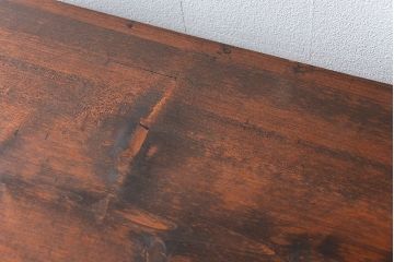 アンティーク家具　アンティーク 古い木の脚付きモールガラス収納棚(ローボード、飾り棚)